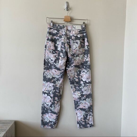 Bdg-Mom Dark Floral High Rise Jeans (Size:24) - Picture 2 of 13